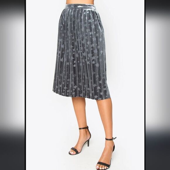 Blueish-gray velvet feel Sugar lips midi pleated skirt size S, new without tags! - Picture 3 of 12